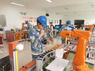 專業(yè)群巡禮 | 青島港灣職業(yè)技術(shù)學(xué)院港口機(jī)電專業(yè)群 聚焦電機(jī)及其控制系統(tǒng)研發(fā)